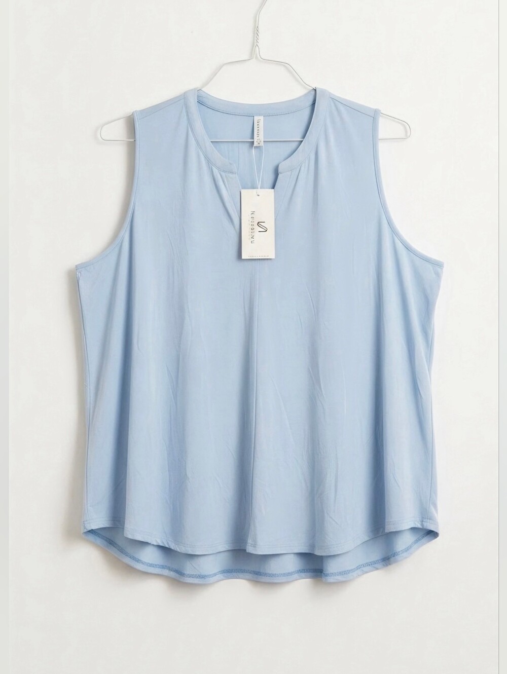 Light Blue Sleeveless Notch-Neck Women's Top 2XL